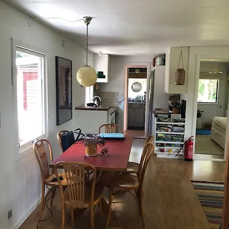 Bright & Spacious Family Steps From The *