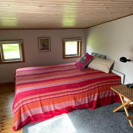 Bright & Spacious Family Steps From The Højby