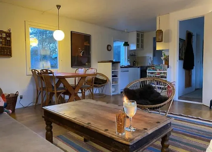 Bright & Spacious Family Steps From The Vakantiehuis *